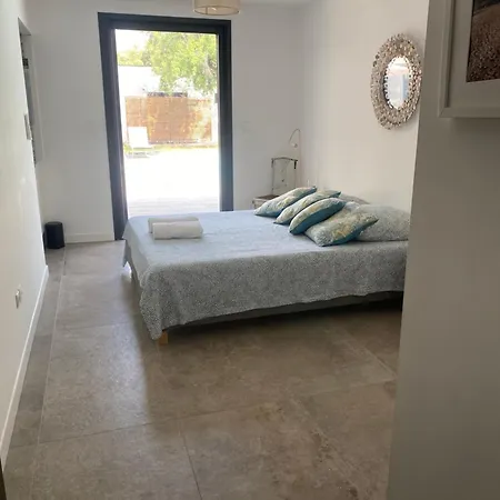 Les Lecci E Mare Villa *