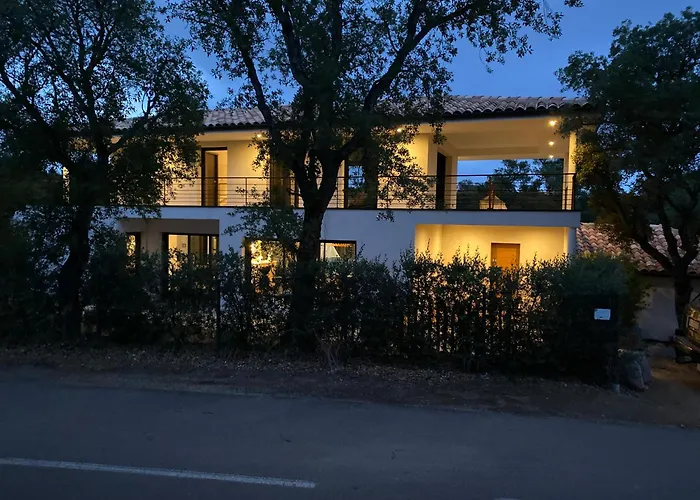 Les Lecci E Mare Zonza